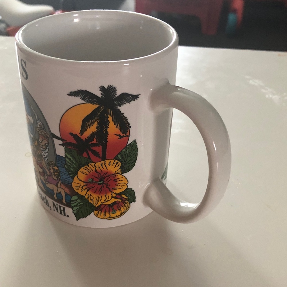 🛍️ “KRIS” Hampton Beach NH Souvenir Coffee Mug - Picture 3 of 7